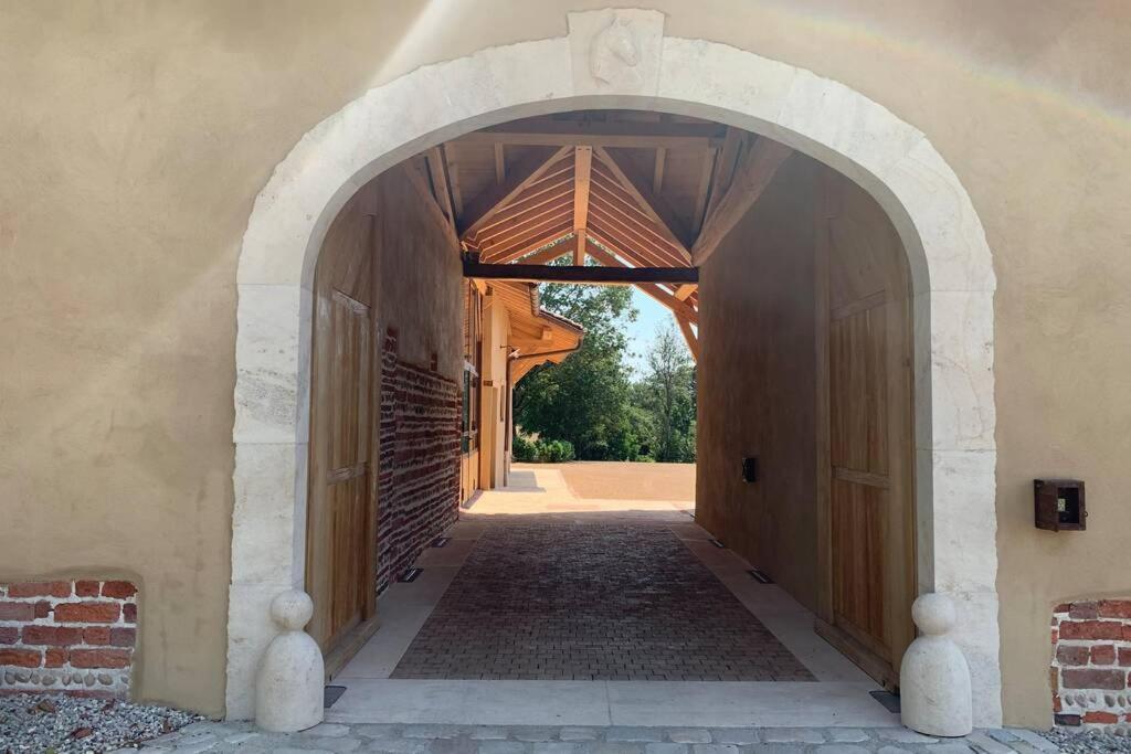 Ancien Haras Refait A Neuf A 3 Km De Vonnas Villa Luaran gambar